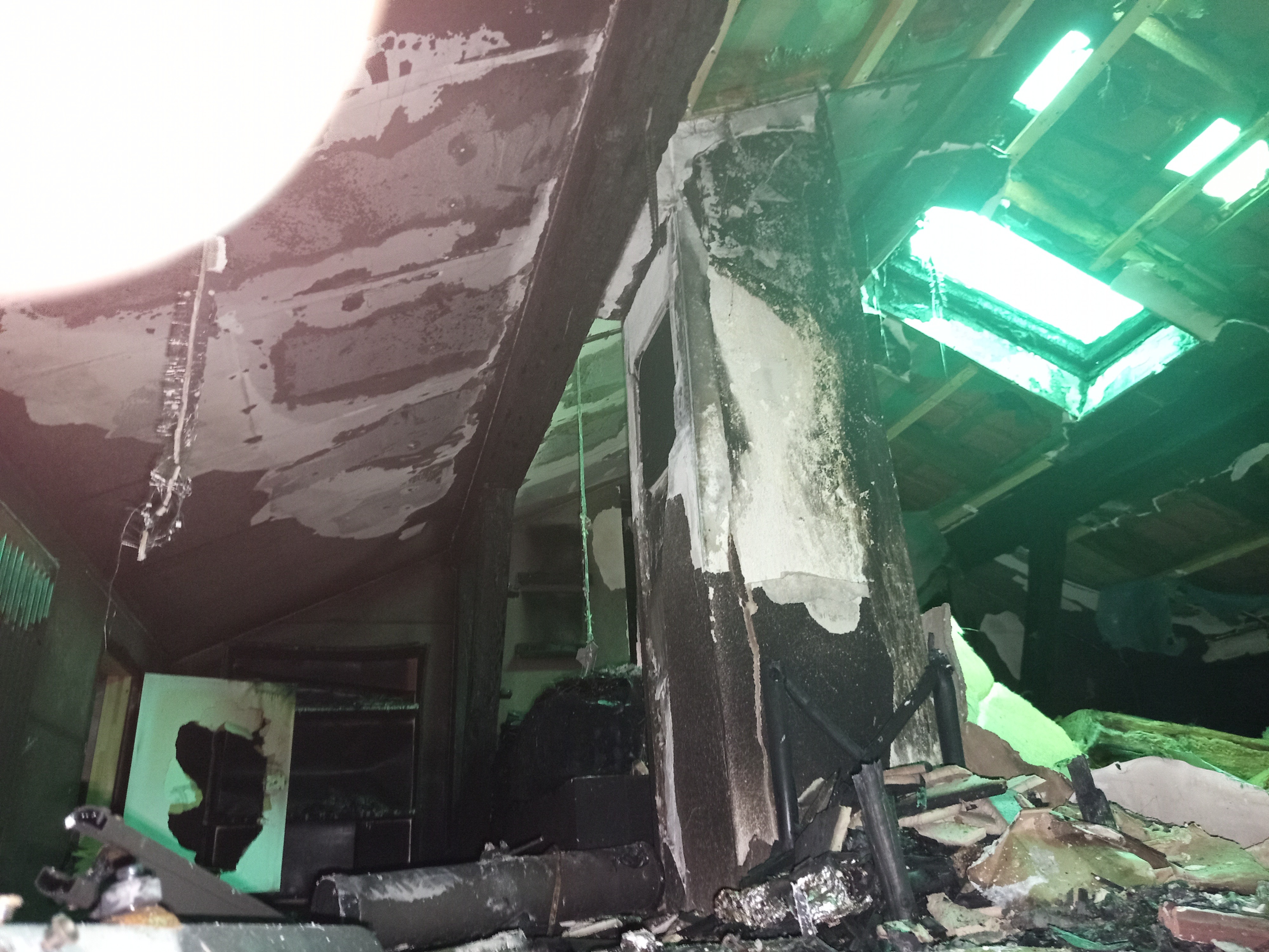 Alleinerziehender Papa mit zwei Kindern wegen Brand in Not campaign photo, 7 of 7
