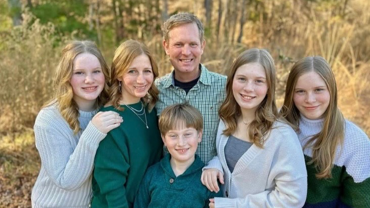 <h1>Support For The Lutz Family<span class="hidden-full-title" style="display:none;"> ❤️ by Hannah Walker</span></h1>