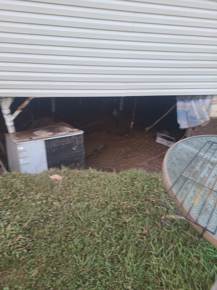 Help a Single Mom Rebuild After Storm campaign photo, 2 of 7