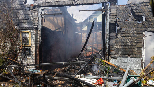 Haus nach Brandschaden unbewohnbar  photo