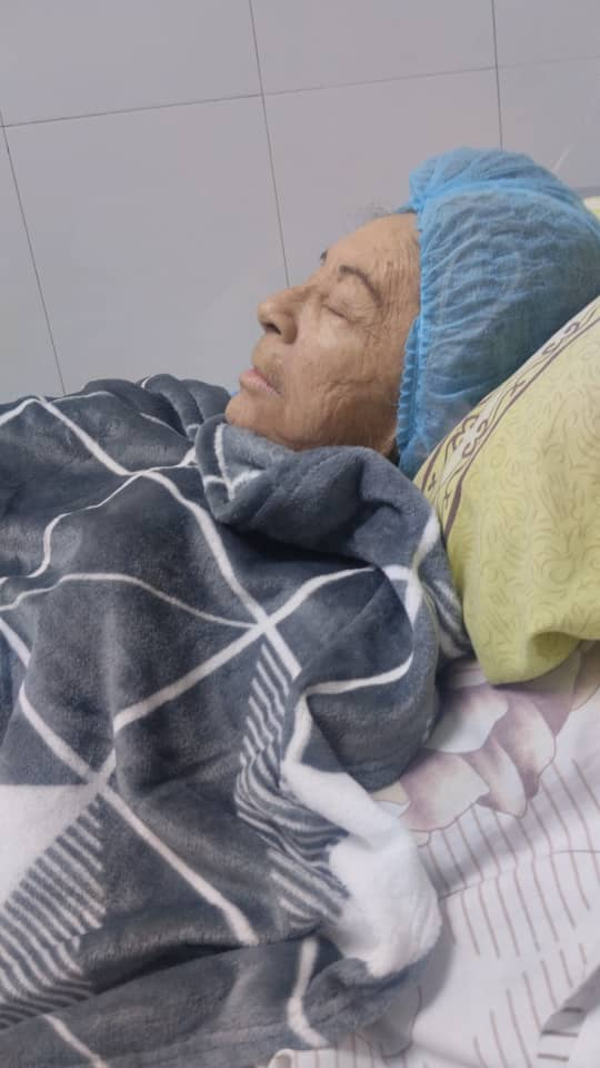 Ayuda a la Prof Lesbia Álvarez a recuperarse de la operación campaign photo, 2 of 5