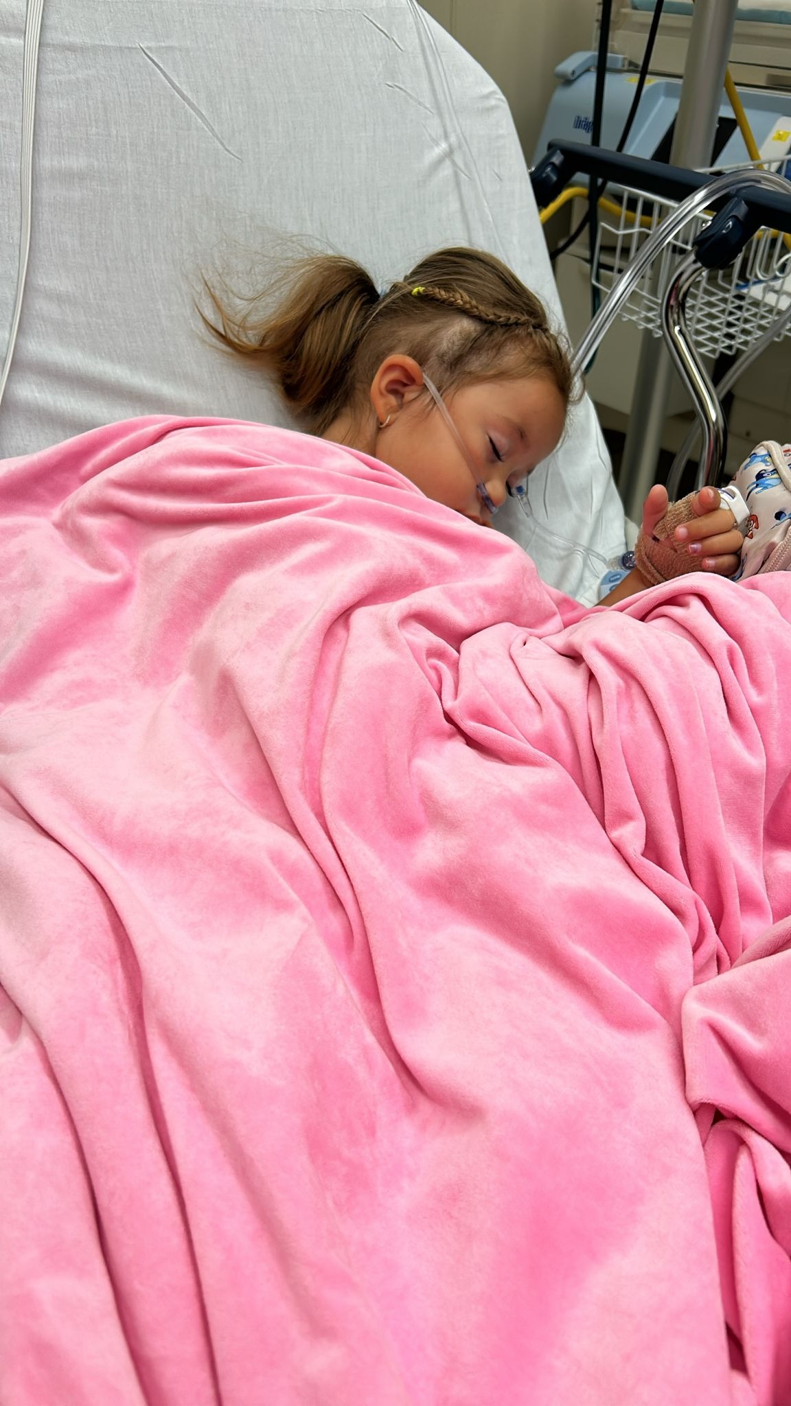 Help 3-Year-Old Recover After 22 Days in Hospital campaign photo, 4 of 7