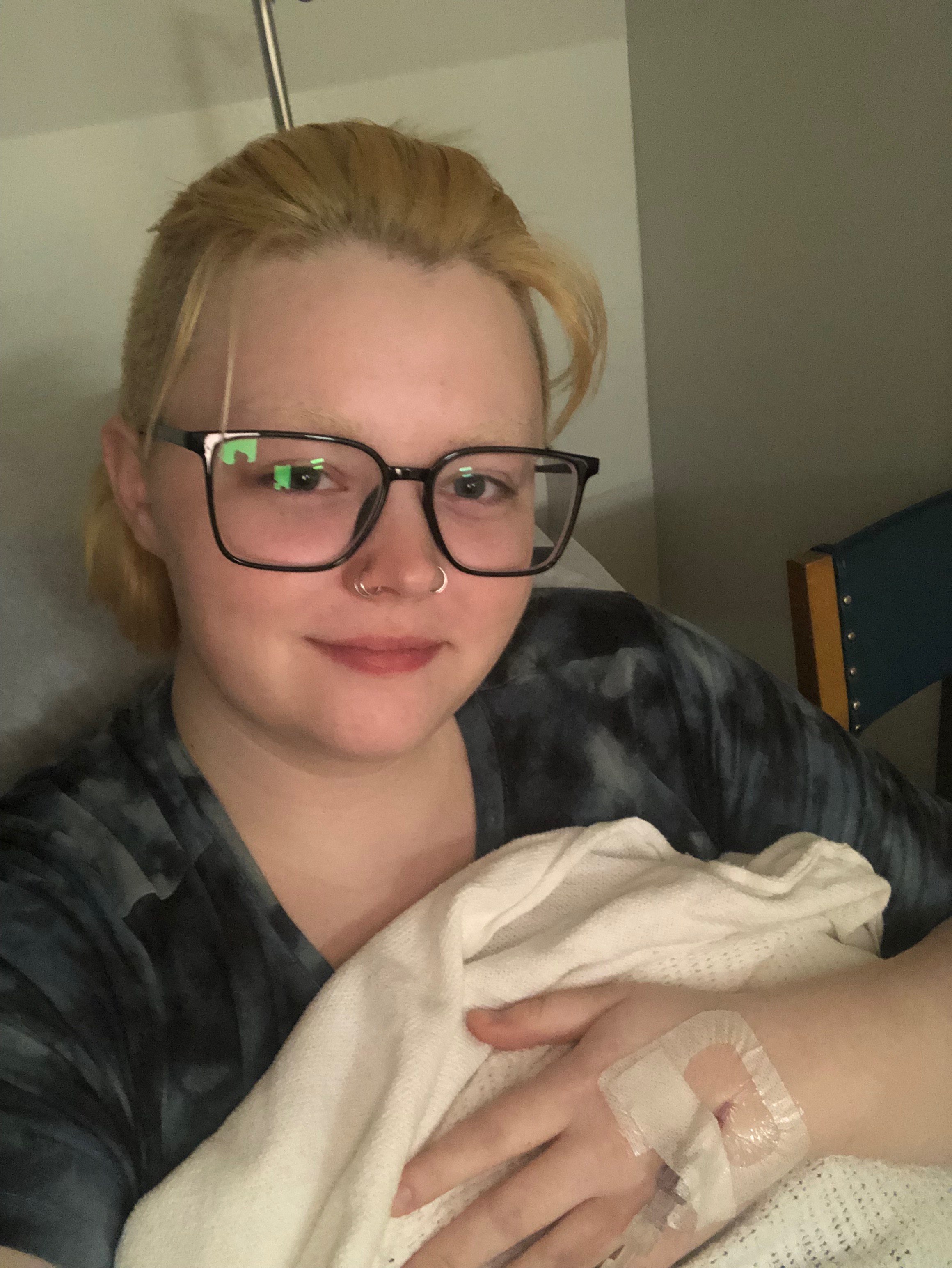 Rent & relief for Emery, a trans artist with chronic illness campaign photo, 5 of 8