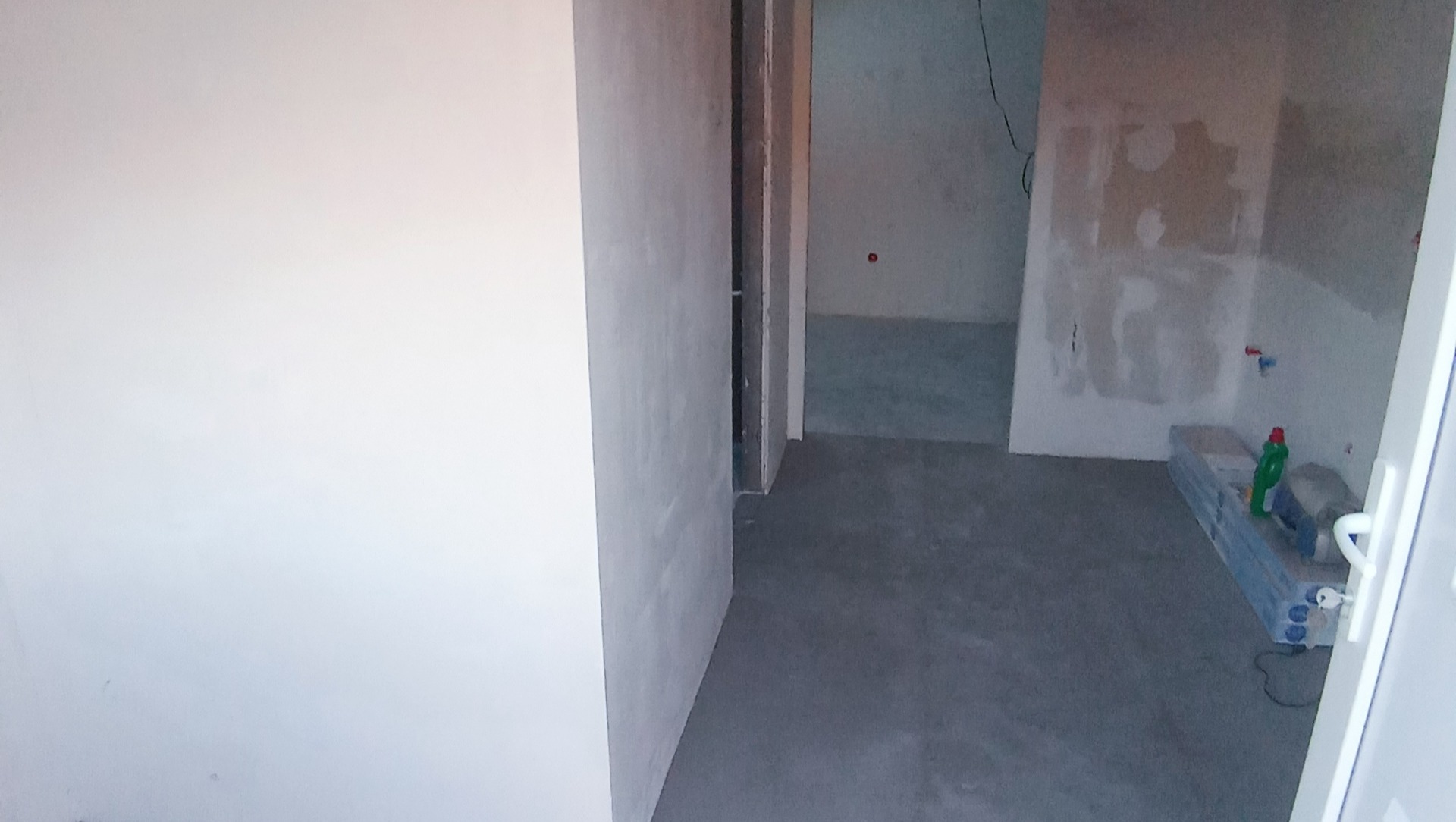 92924239_1753140096505879_r.