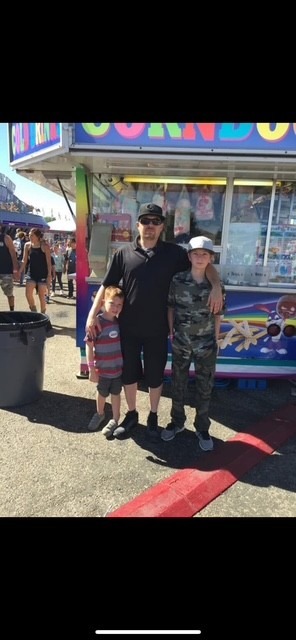 Support Greg's Final Expenses and family needs campaign photo, 2 of 5