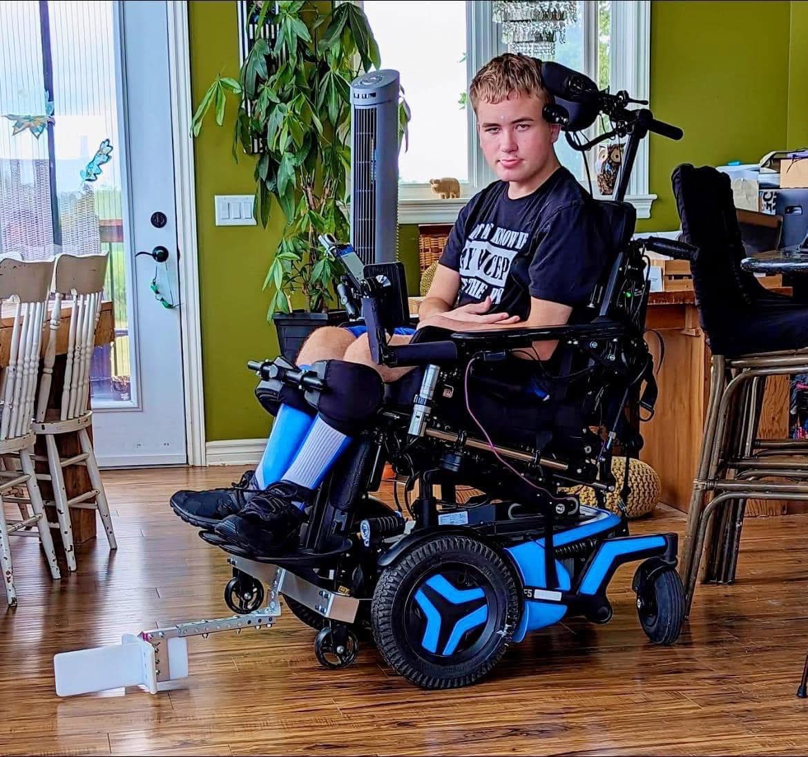 Help Send Oliver to PowerHockey Cup 2025 campaign photo, 2 of 7