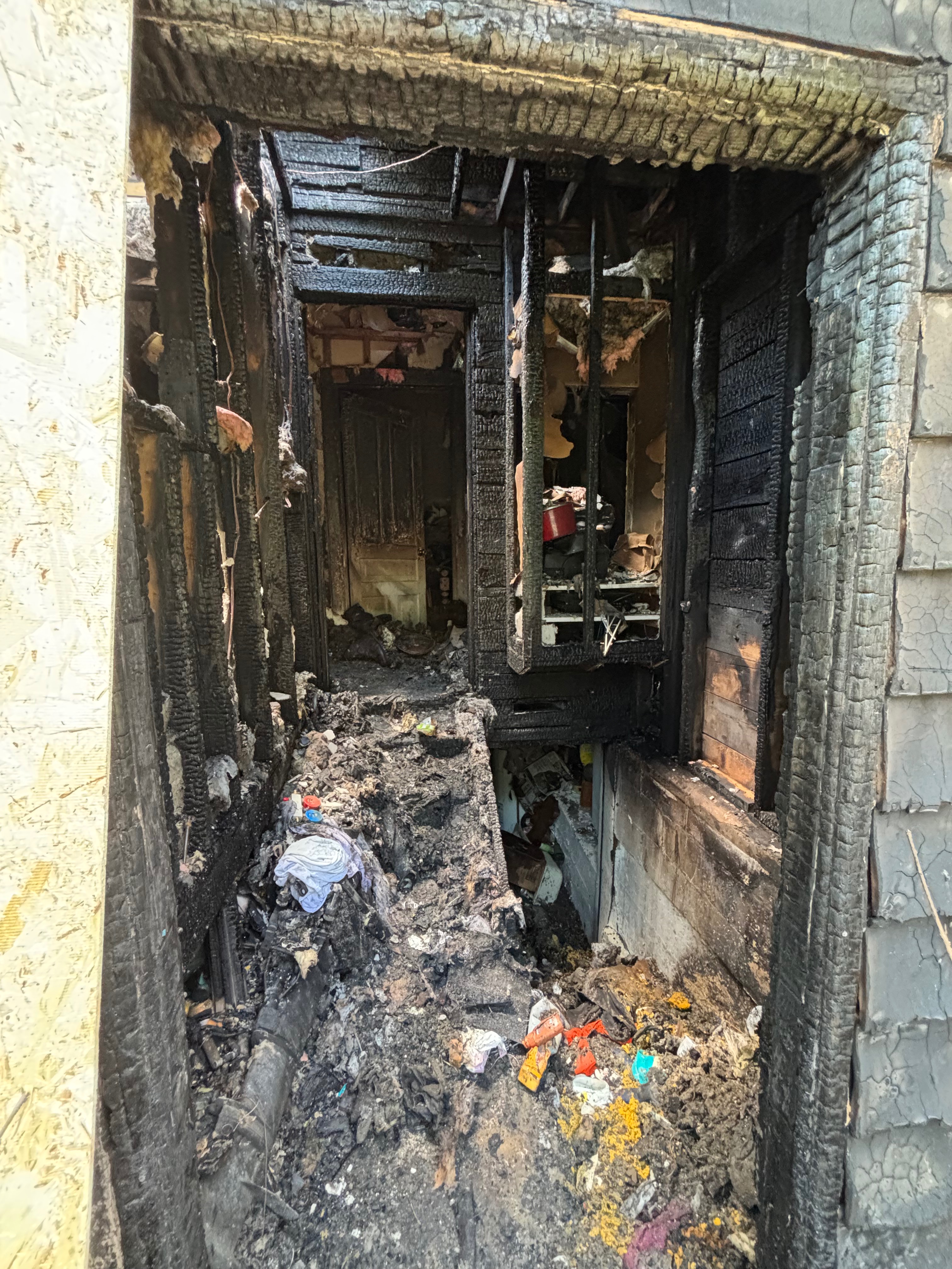 Robin's Home Lost in Fire: Needs Your Help campaign photo, 5 of 8
