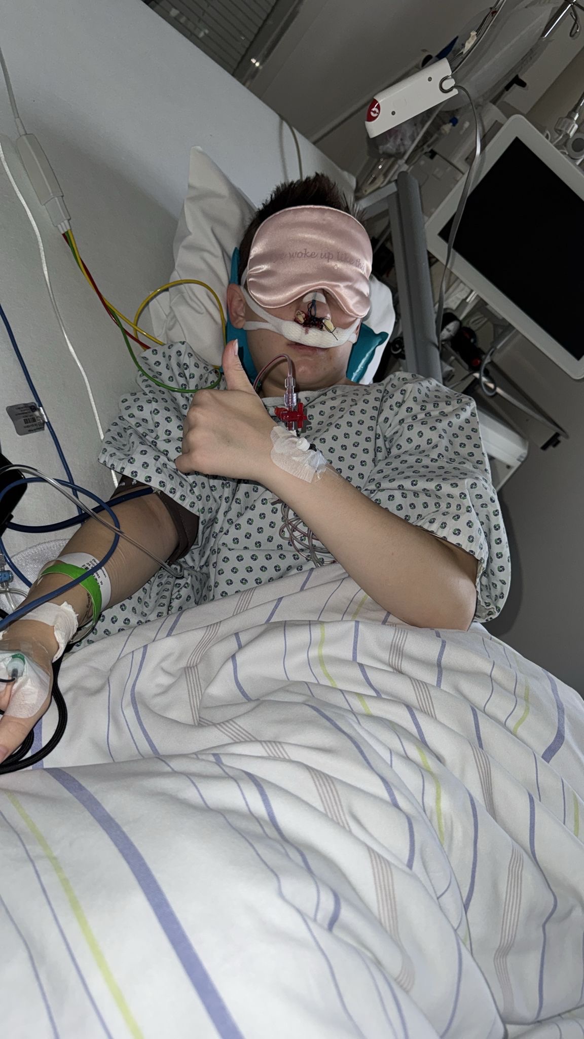 Kampagnen-Foto für ME-CFS erkrankte. Sobi (20) braucht Hilfe, 2 von 8