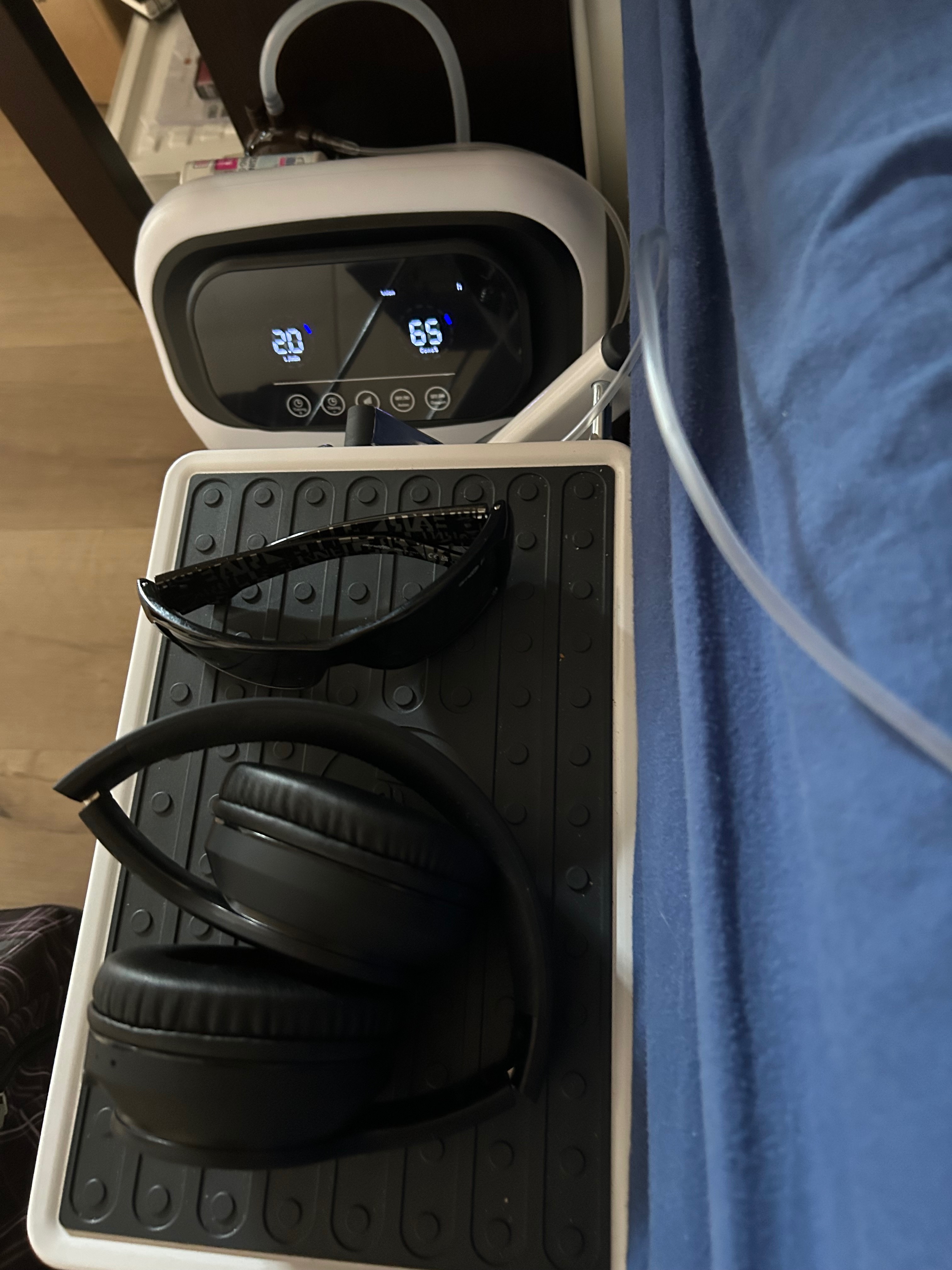 Kampagnen-Foto für ME-CFS erkrankte. Sobi (20) braucht Hilfe, 6 von 8
