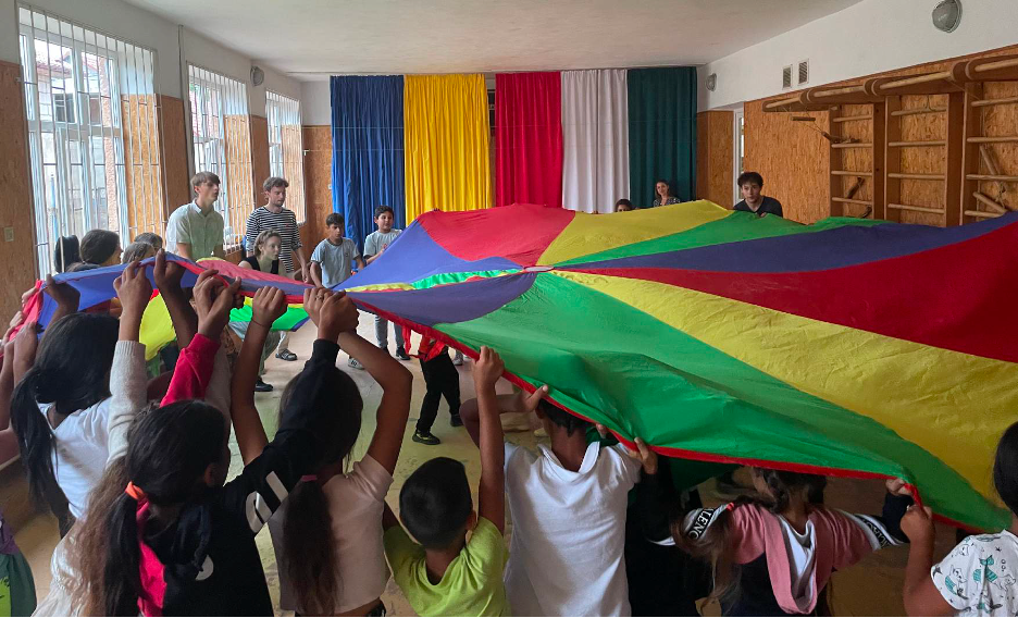 Zirkus und Theater mit Kindern in der Ukraine campaign photo, 7 of 8