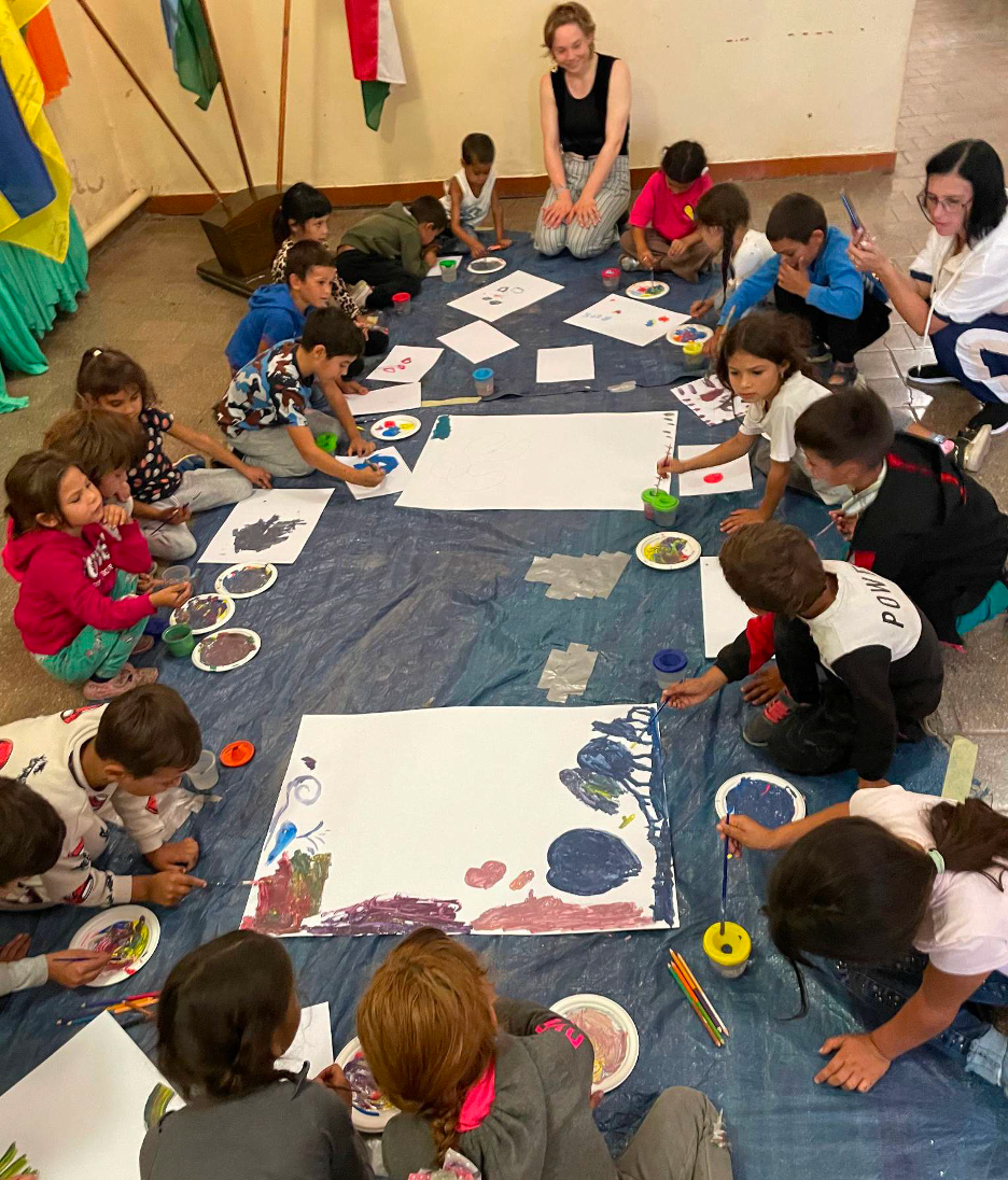 Zirkus und Theater mit Kindern in der Ukraine campaign photo, 5 of 8