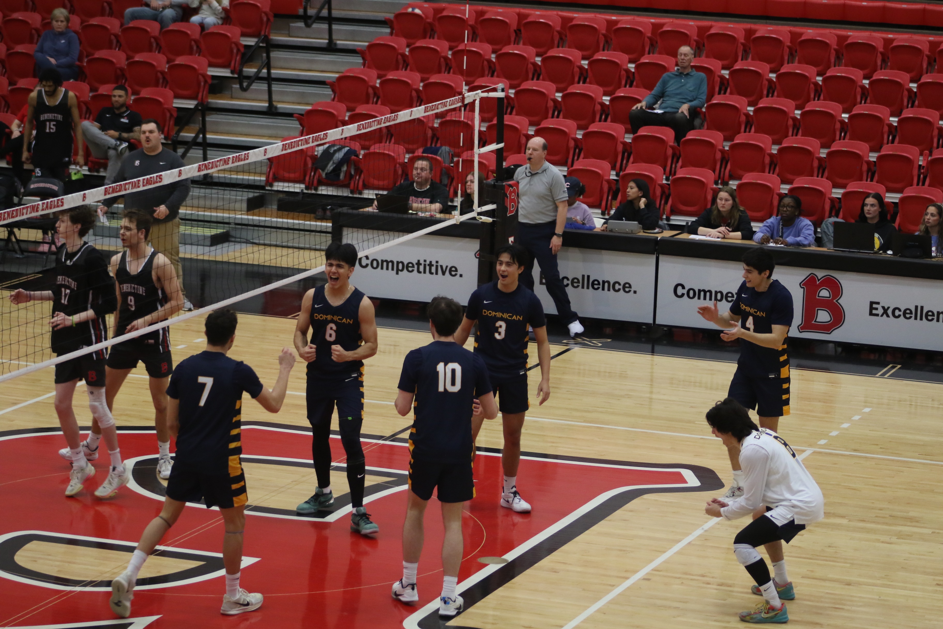 Help Landon Diaz Represent Dominican University Overseas campaign photo, 2 of 8