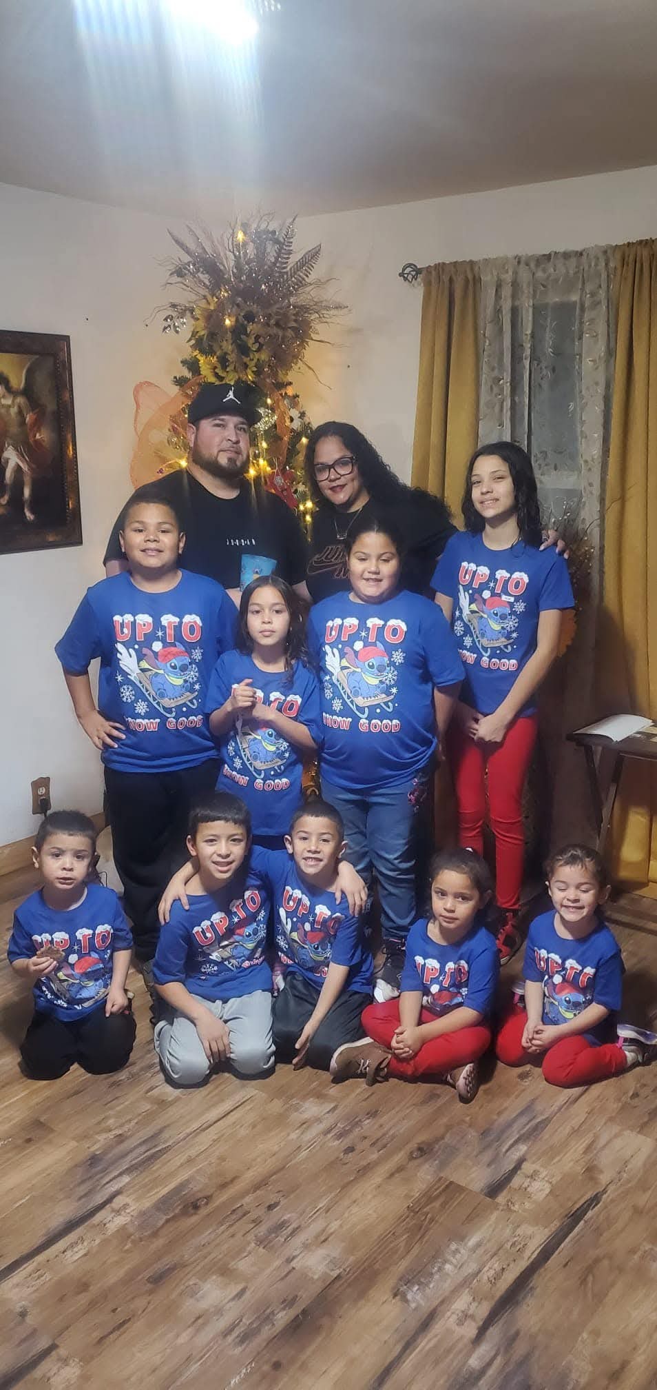 Unidos por Armando Santiago campaign photo, 4 of 8