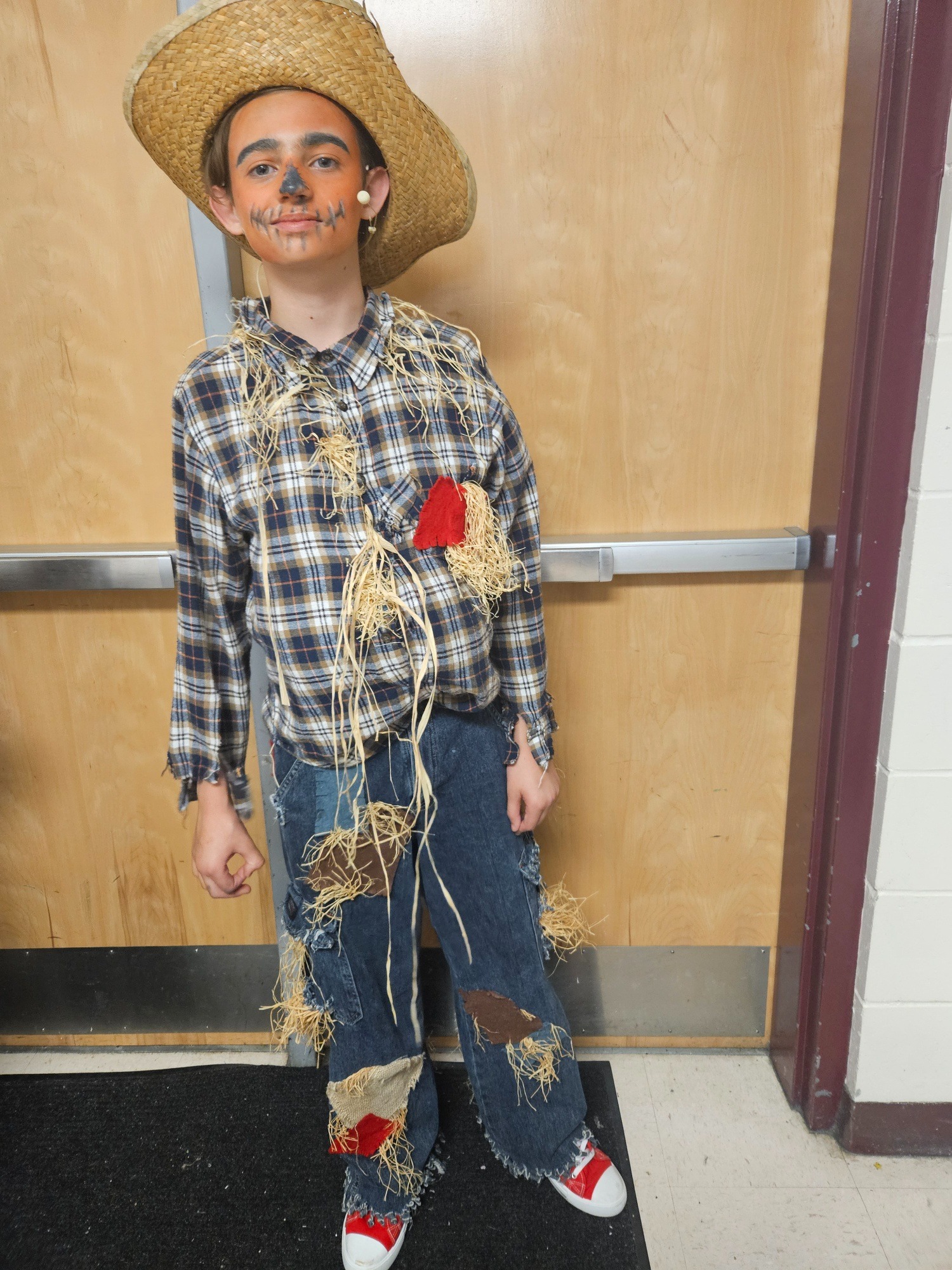 Help Gavin Shine in Alice in Wonderland campaign photo, 6 of 7