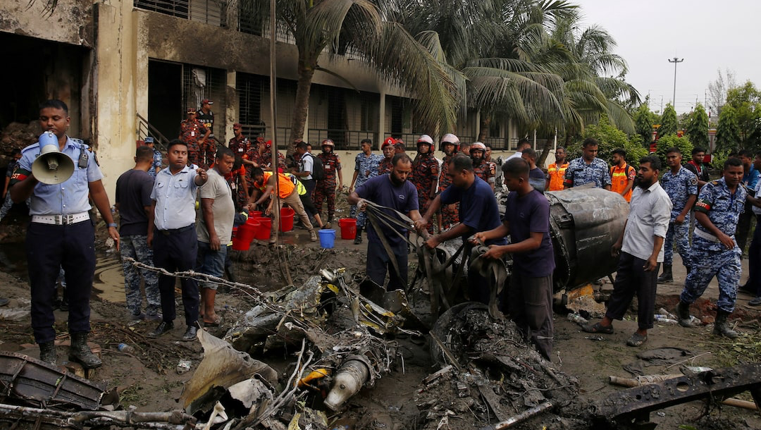 <h1>Stand with Dhaka: Aid for Injured Children and Families<span class="hidden-full-title" style="display:none;"> ❤️ by Anan Afridi Akhand</span></h1>