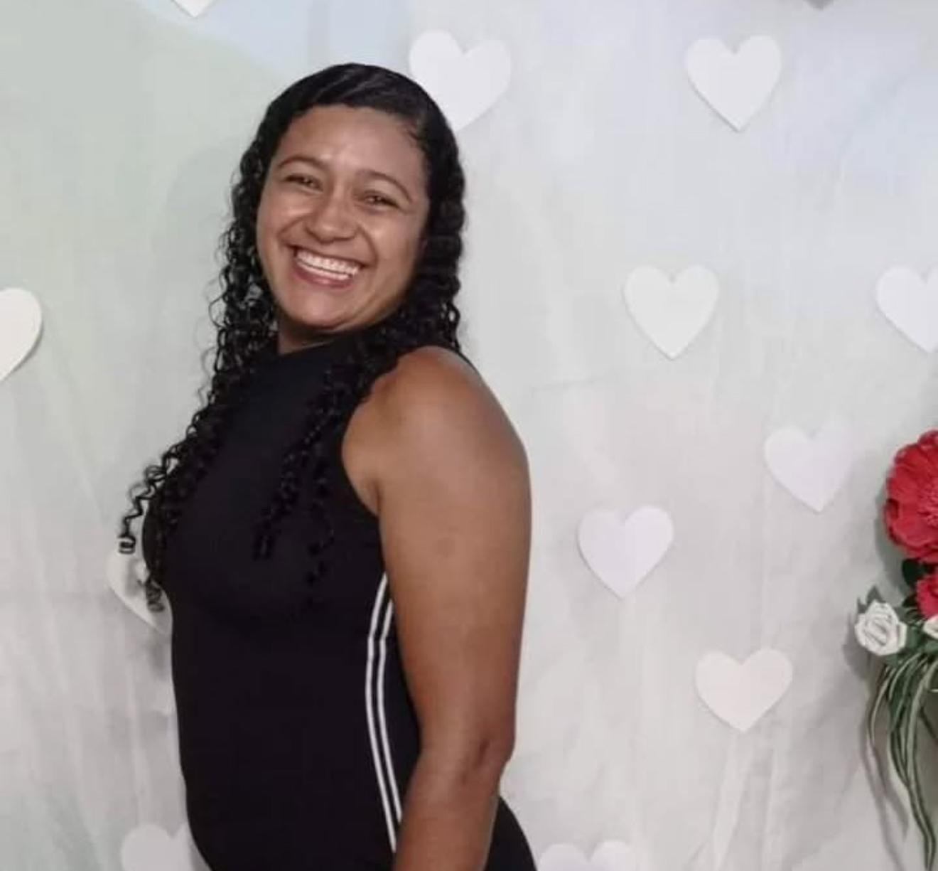 Help Patrícia Cardoso Fight for Her Freedom campaign photo, 2 of 5