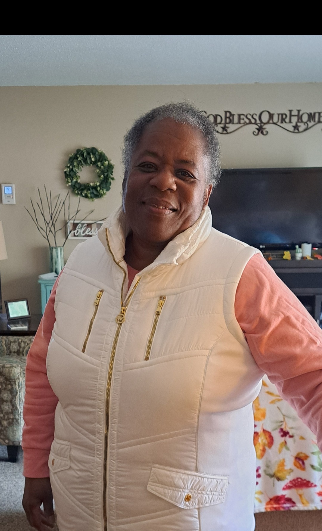 Help Vivian & Her Kids Stay in Their Home campaign photo, 5 of 7
