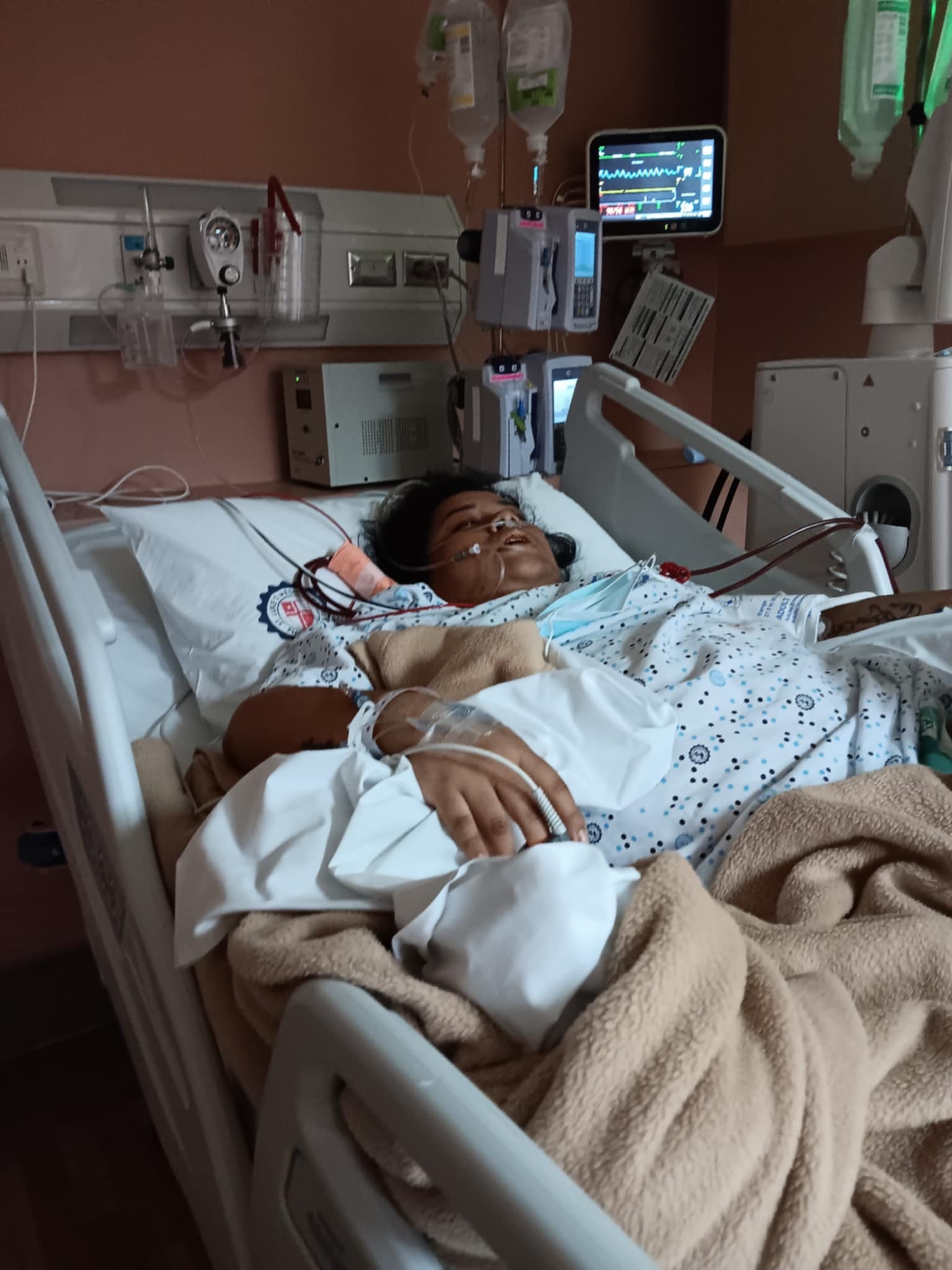 Donate to help Apple fight multi-organ failure campaign photo, 4 of 5