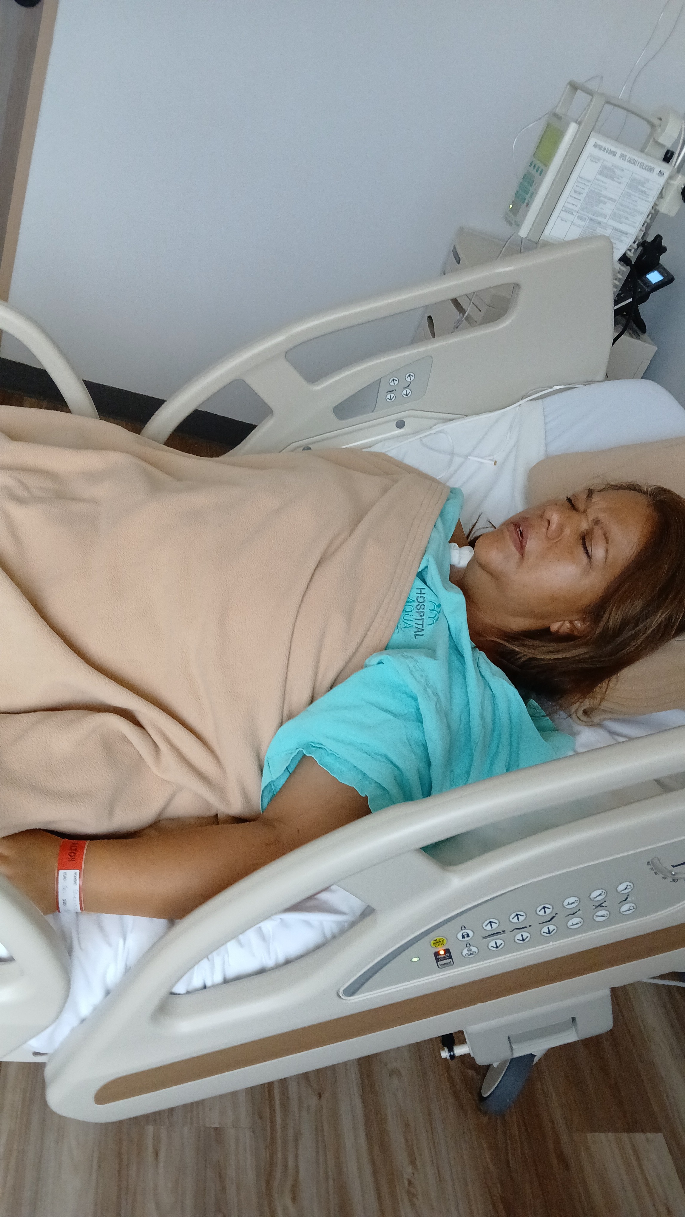 Eugenia Guerrero necesita tu ayuda para vencer al cáncer campaign photo, 5 of 7
