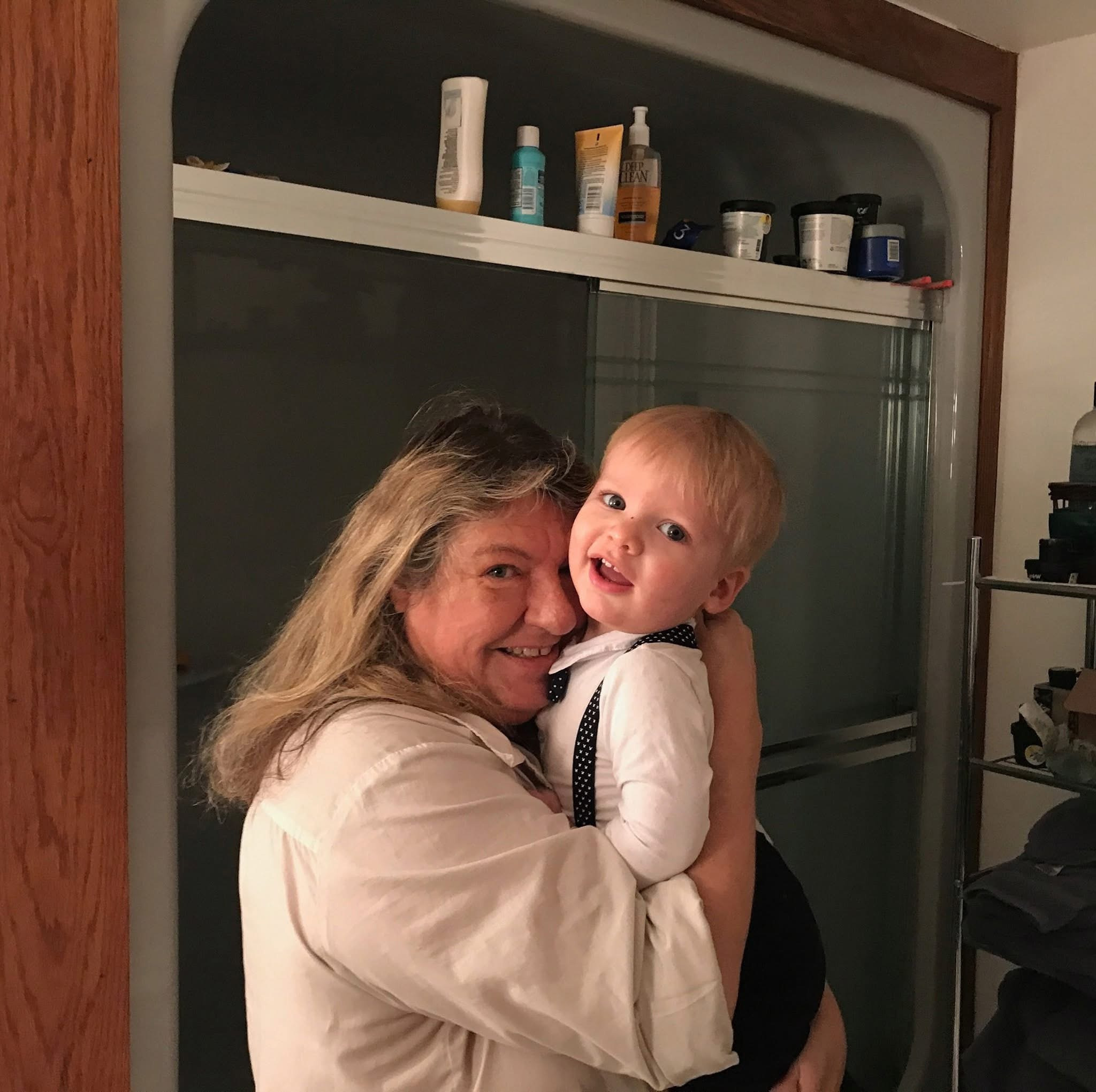 Support Mom to  get a 5th wheel campaign photo, 2 of 4