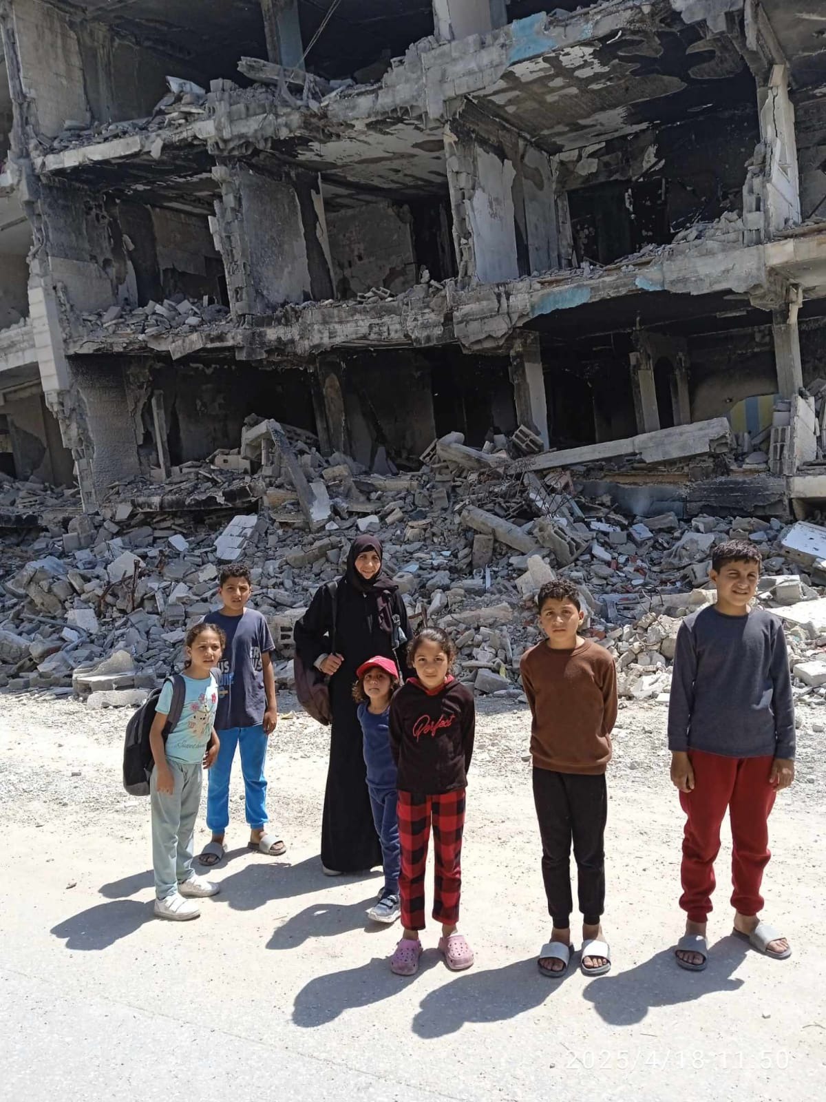 Una famiglia di Gaza city con sei bambini potrà mangiare campaign photo, 5 of 6