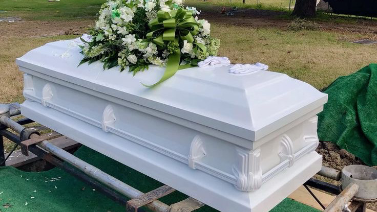 <h1>Donate in memory of my 13 year old daughters funeral..<span class="hidden-full-title" style="display:none;"> ❤️ by Zah Quino</span></h1>