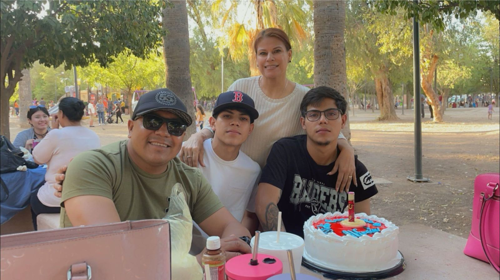 Full House': Así luce ahora el elenco del programa 'Tres por tres', donde  Bob Saget dio vida a Danny Tanner | Entretenimiento Cine y Series |  Univision, image size:1600x899