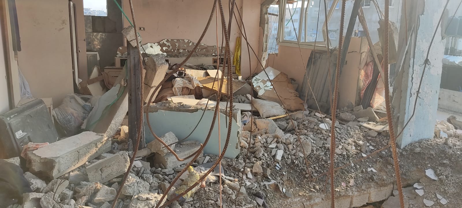 Help a Father Rebuild His Life After Losing in gaza campaign photo, 6 of 8