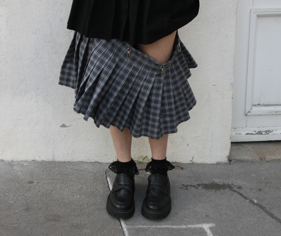 Help NOVAREV Break the Mold of NYFW with a Bold Debut campaign photo, 6 of 8