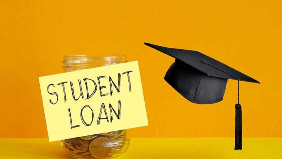 Help Me Finish School in Canada-Struggling with Student Loan photo