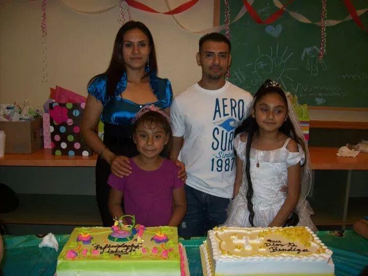 Ayúdanos a traer nuestro madre a regreso,Bring Our Mom Home, campaign photo, 2 of 7