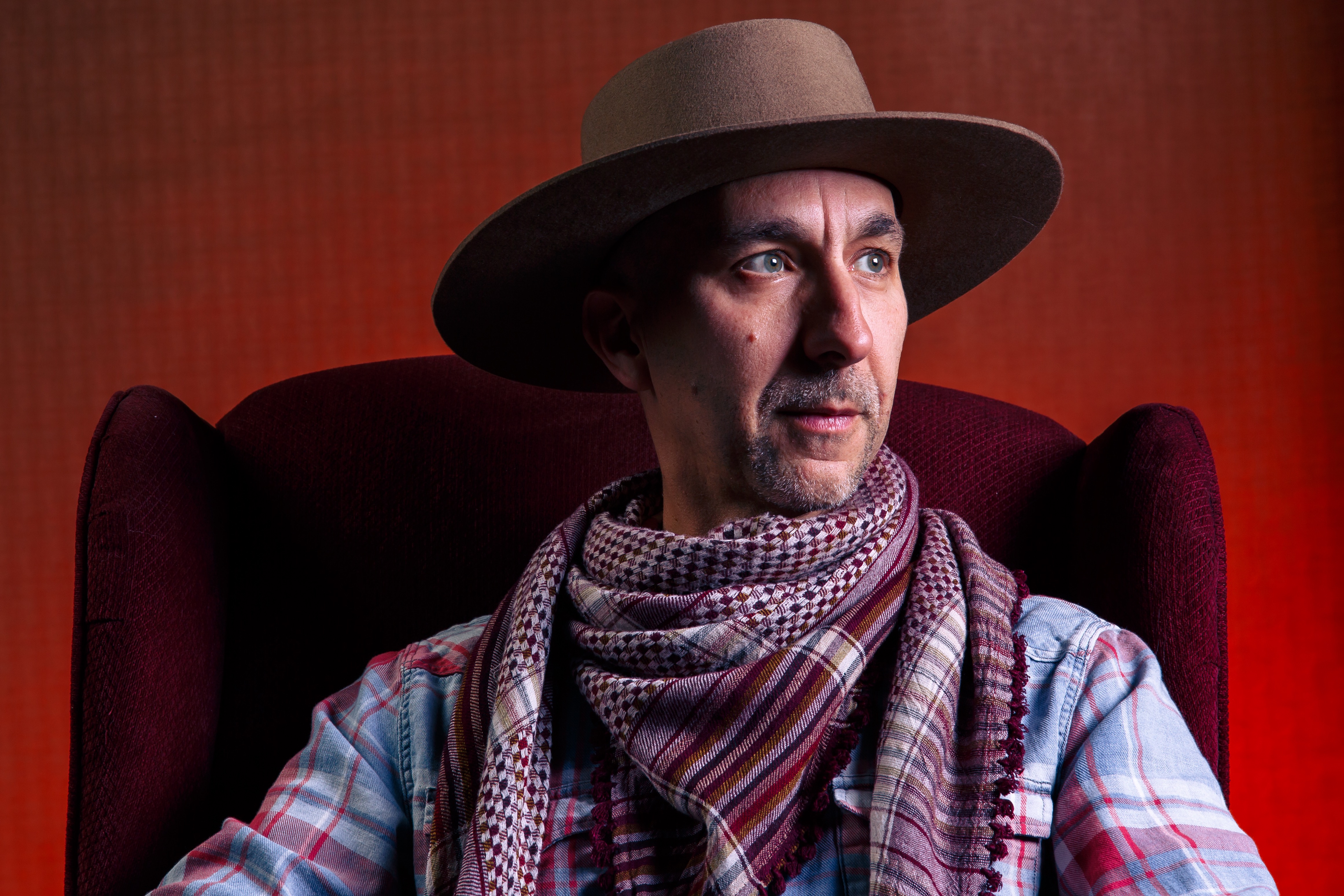 Book a photoshoot and help Aldo navigate the US med system campaign photo, 5 of 8