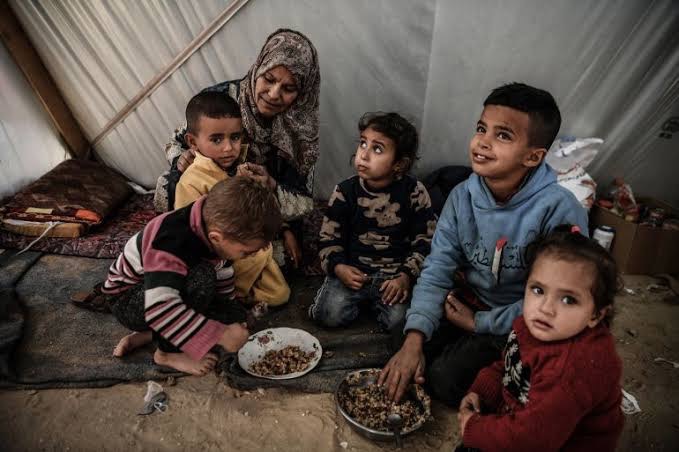 Provide Food and Shelter for Mahmoud's Kids campaign photo, 6 of 7