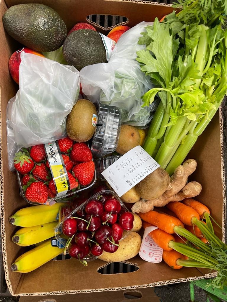 Support Ezille Frutta to deliver fresh fruits and vegetables campaign photo, 2 of 8