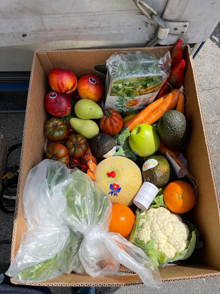 Support Ezille Frutta to deliver fresh fruits and vegetables campaign photo, 6 of 8
