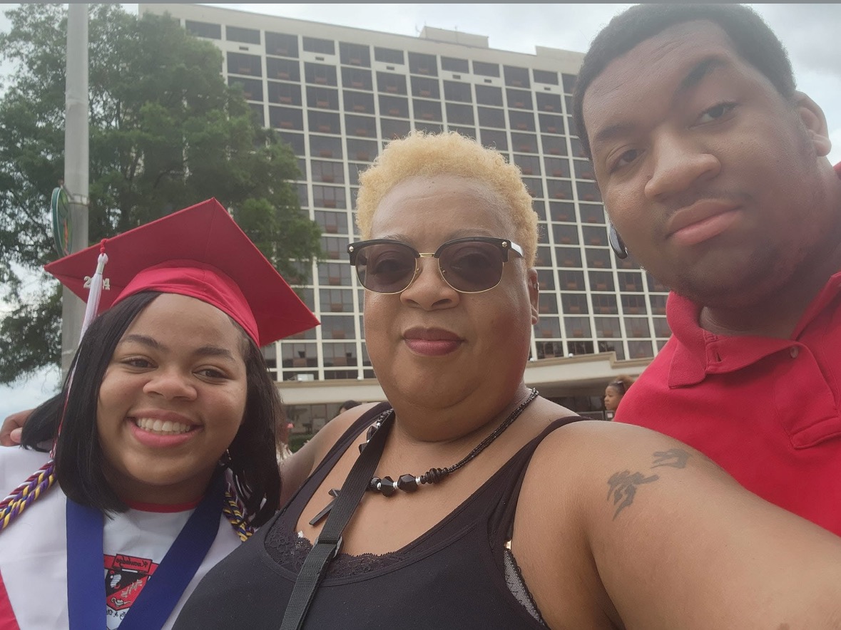 Help Kalani Return to College After Loss of Her Mother campaign photo, 4 of 5
