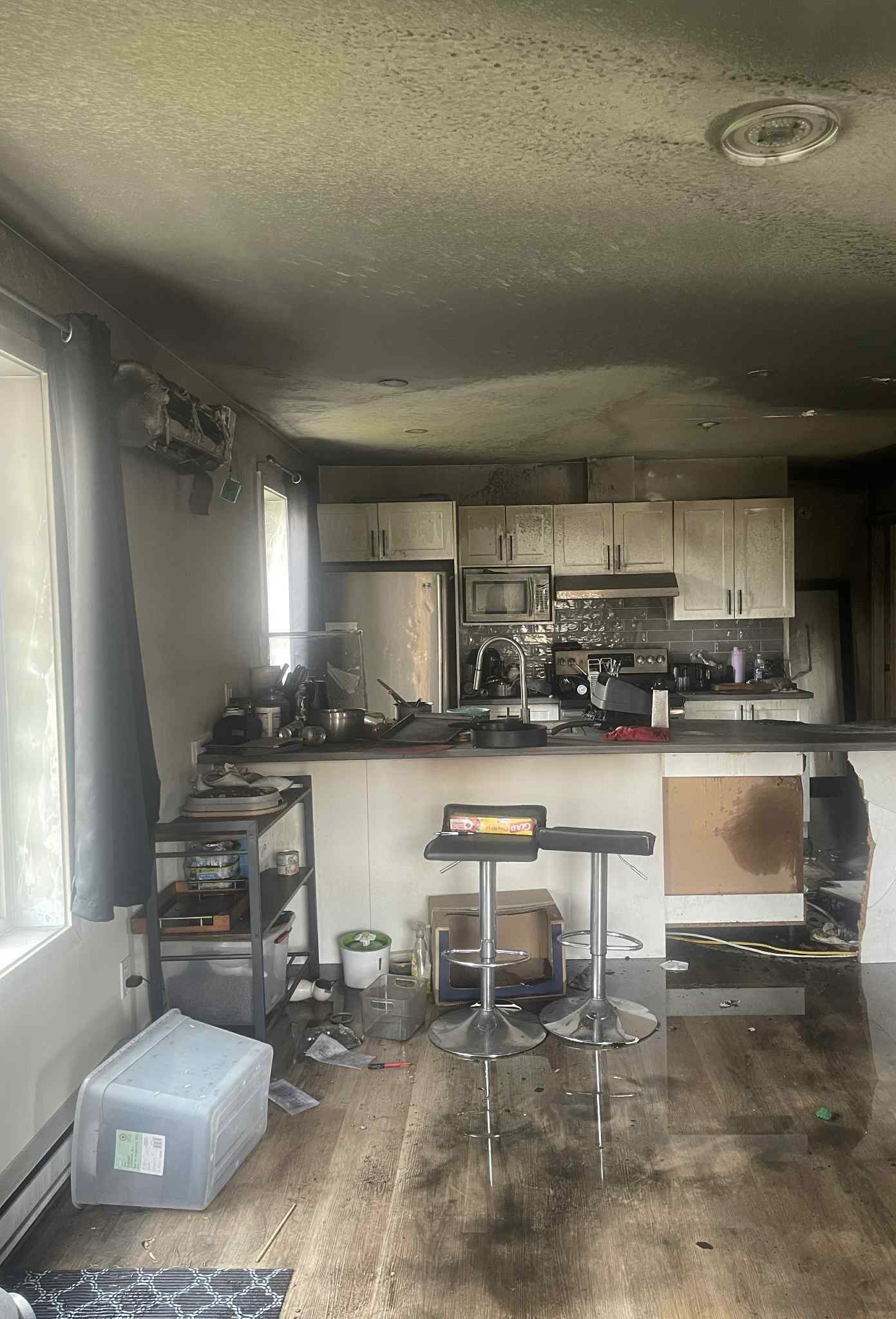 Ils ont tout perdu dans un incendie… sauf l’espoir campaign photo, 5 of 7
