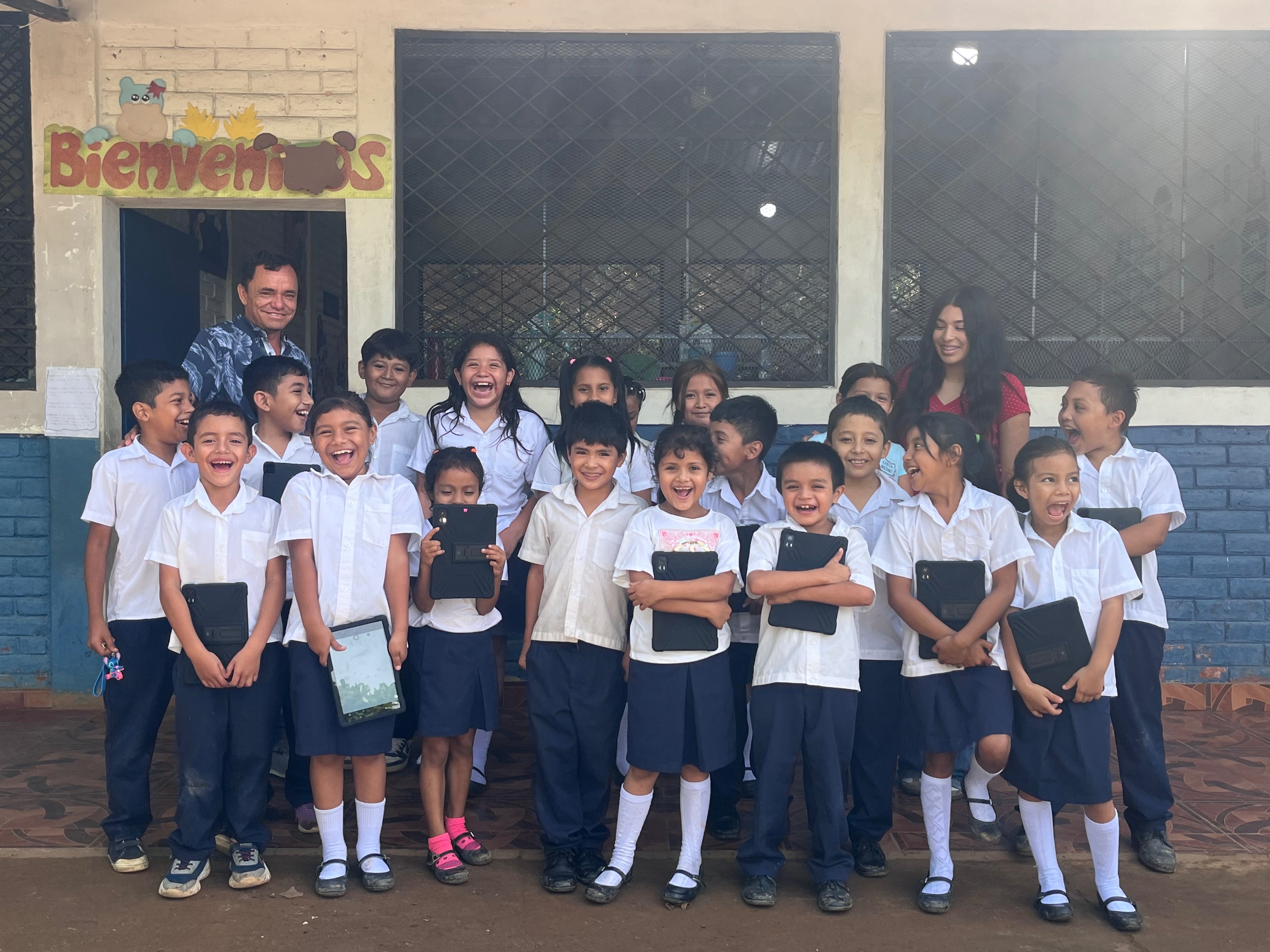 Donate to Equip Kids in El Salvador for School campaign photo, 6 of 7