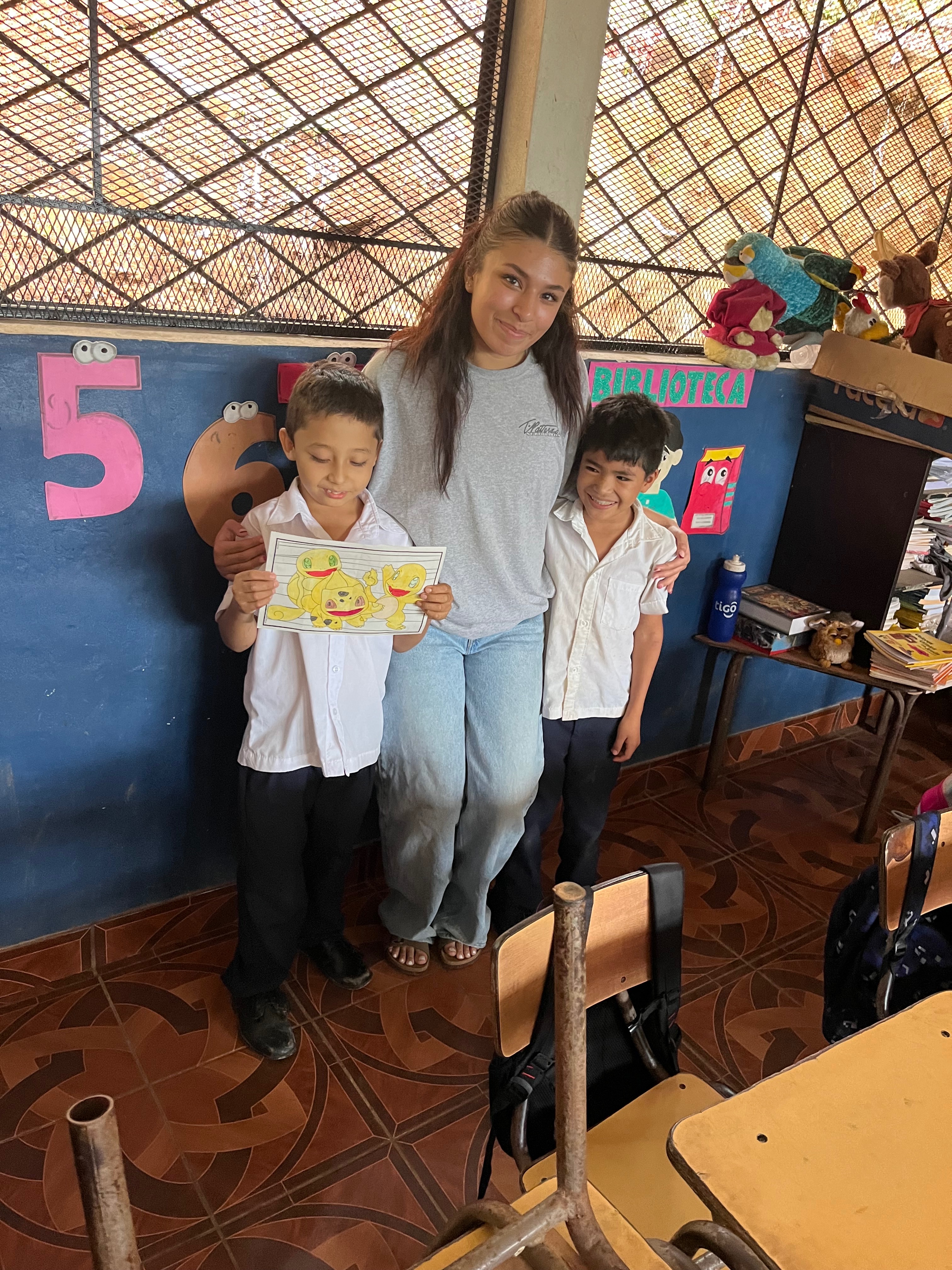 Donate to Equip Kids in El Salvador for School campaign photo, 2 of 7
