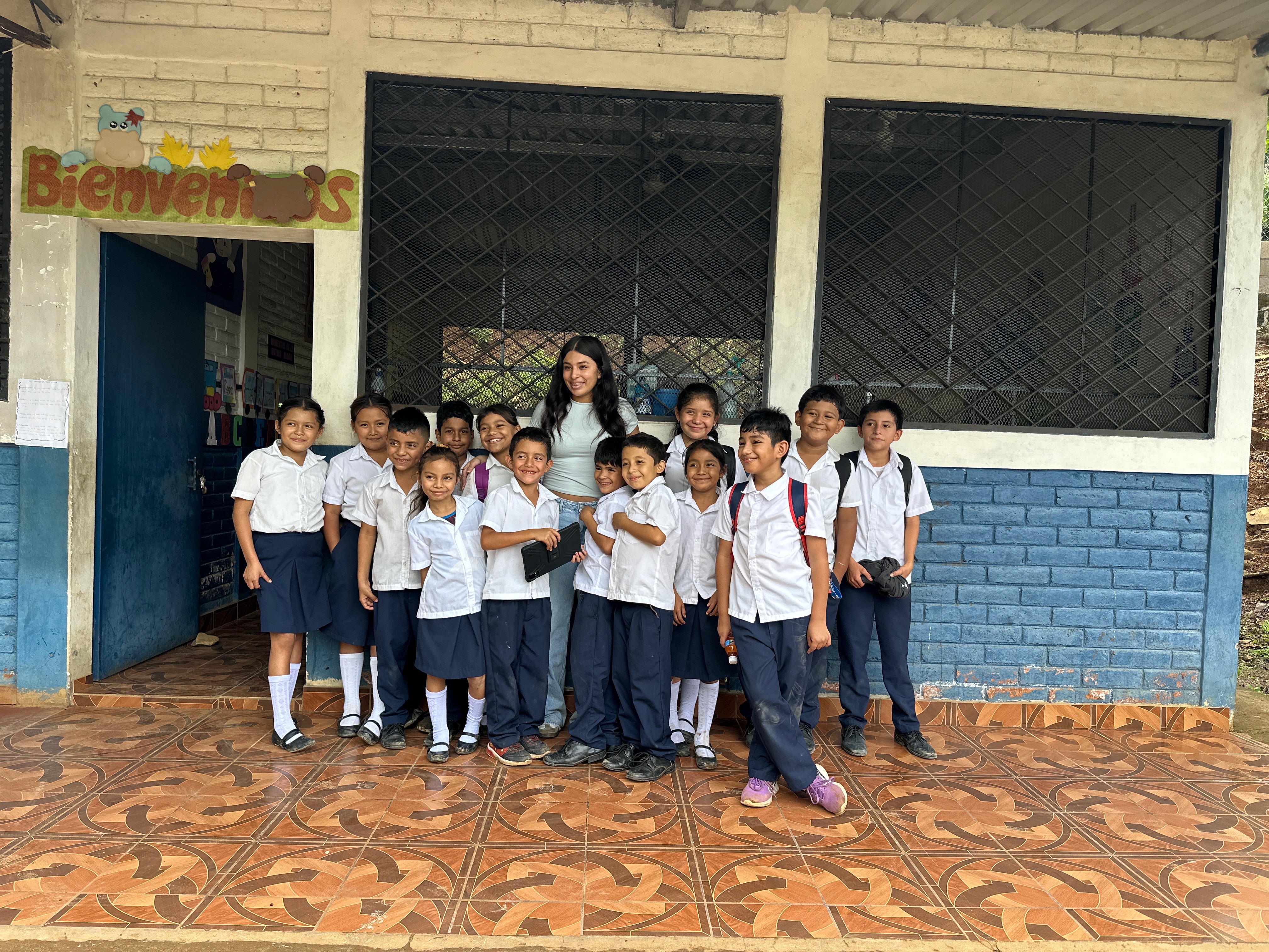Donate to Equip Kids in El Salvador for School campaign photo, 5 of 7
