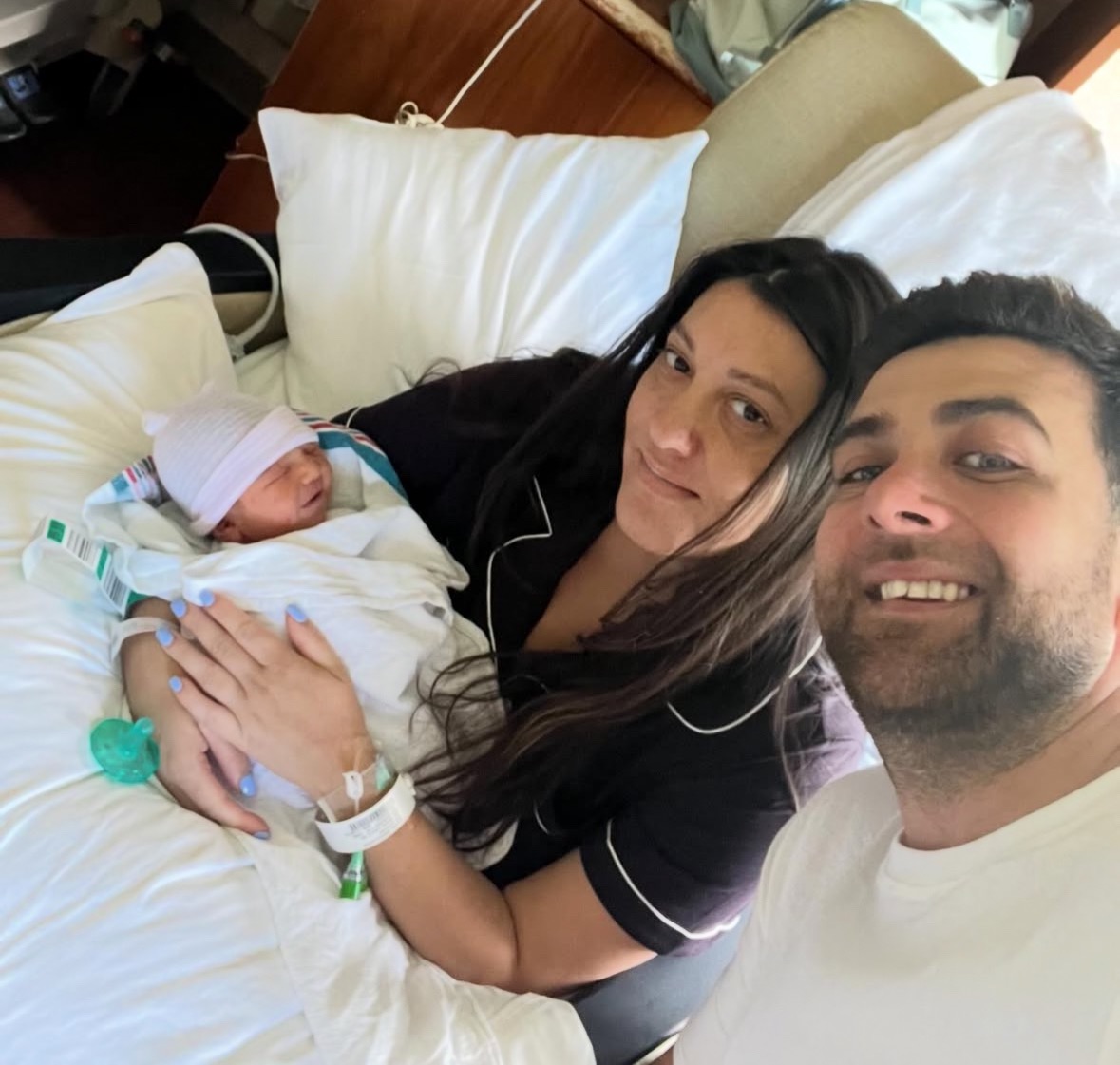Help Support Danielle, Damian & Baby Dominic campaign photo, 2 of 4