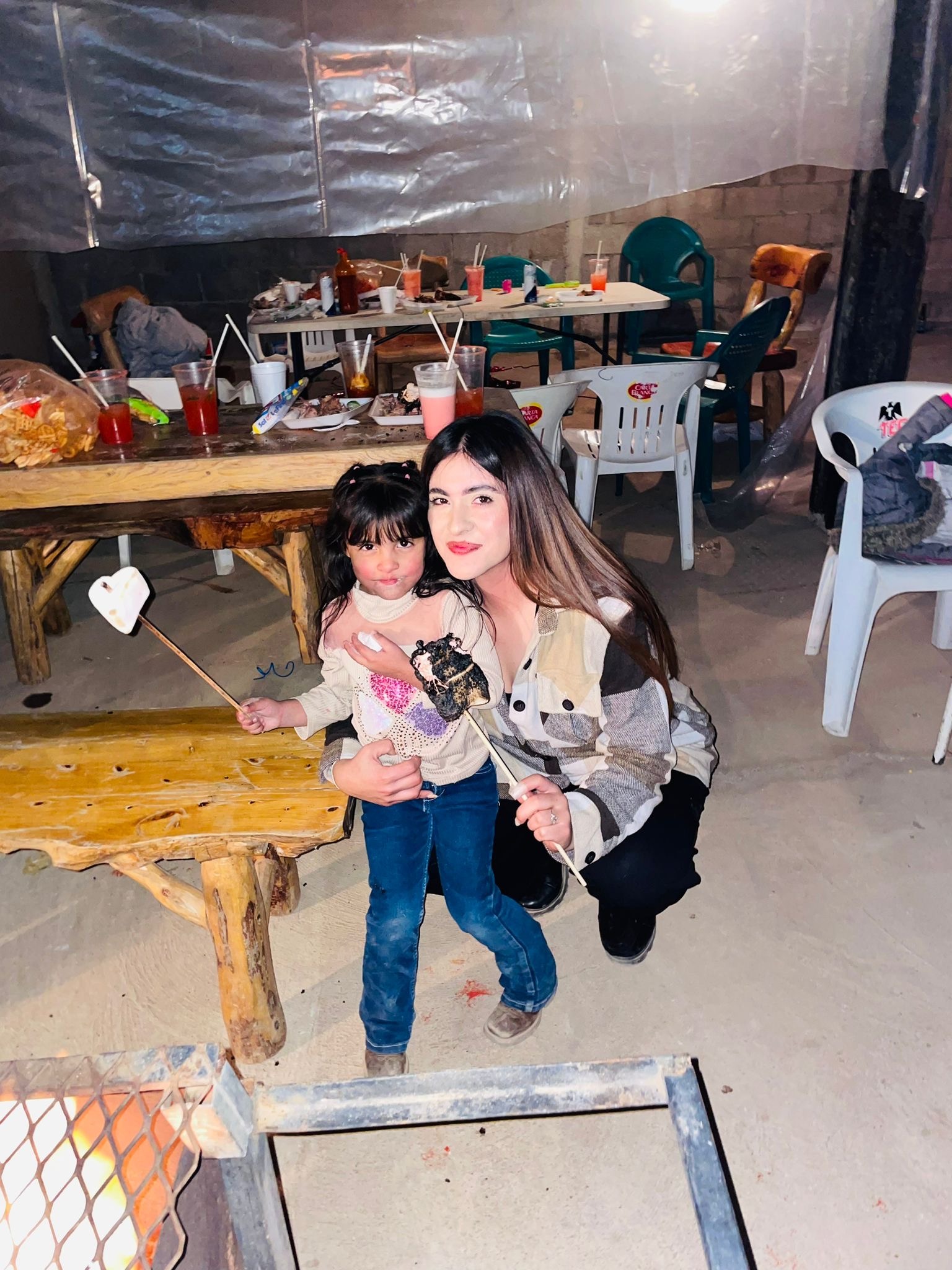 Help Leslie Acosta Reunite with Her Daughter campaign photo, 4 of 5
