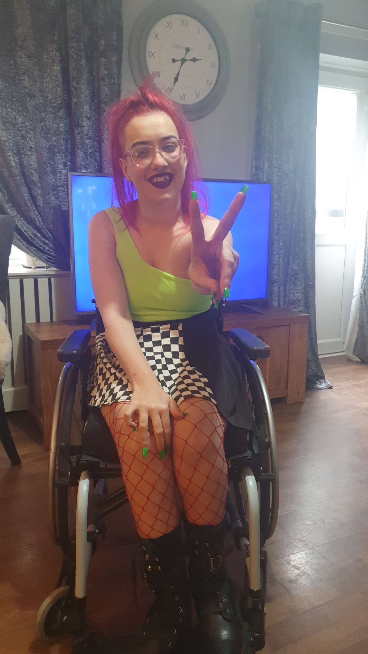 Help Evie get a new wheelchair campaign photo, 2 of 4