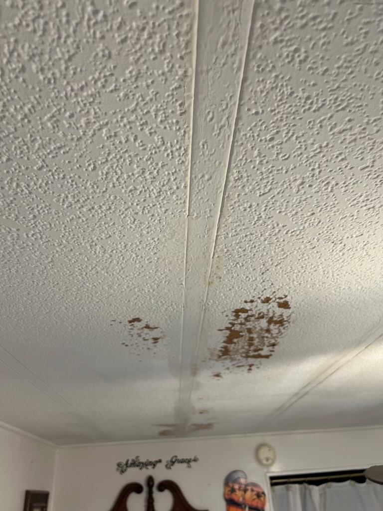 Help Darlene Get a New Roof After Her Loss campaign photo, 6 of 8
