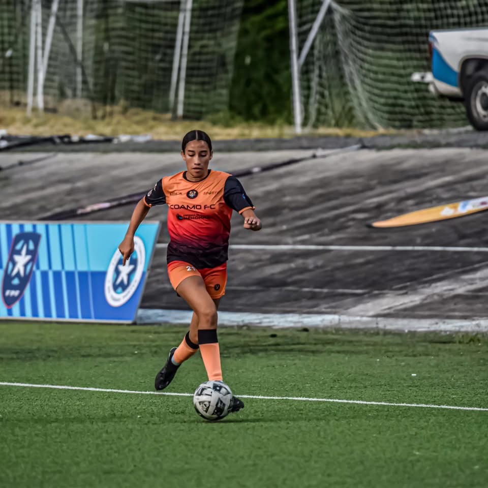 Support Soccer Dreams for ANDREA AVILES. campaign photo, 4 of 8