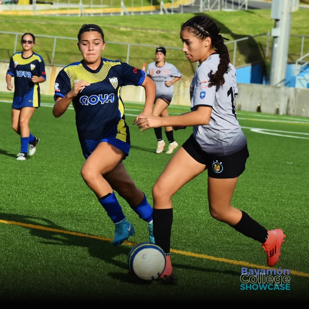 Support Soccer Dreams for ANDREA AVILES. campaign photo, 5 of 8