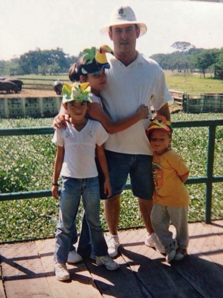 Ayuda a nuestro papá a obtener su trasplante de médula ósea campaign photo, 6 of 8