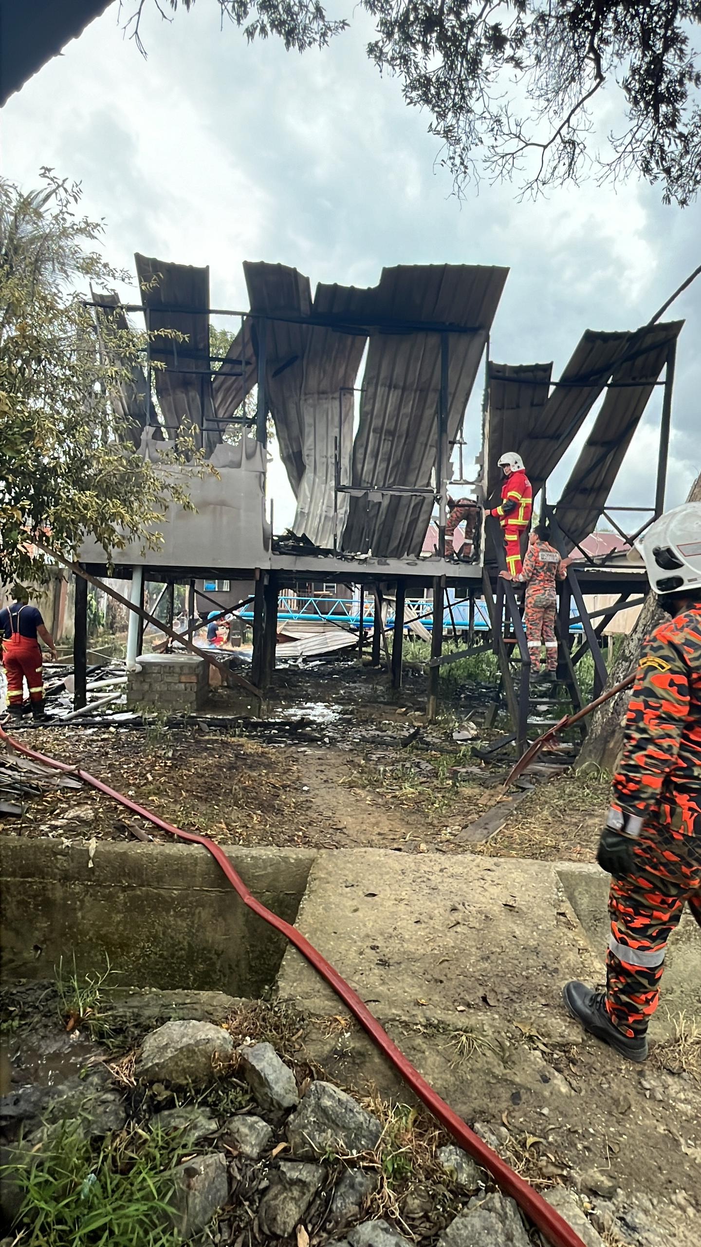 House fire left my cousin & 3 kids with nothing left campaign photo, 6 of 7