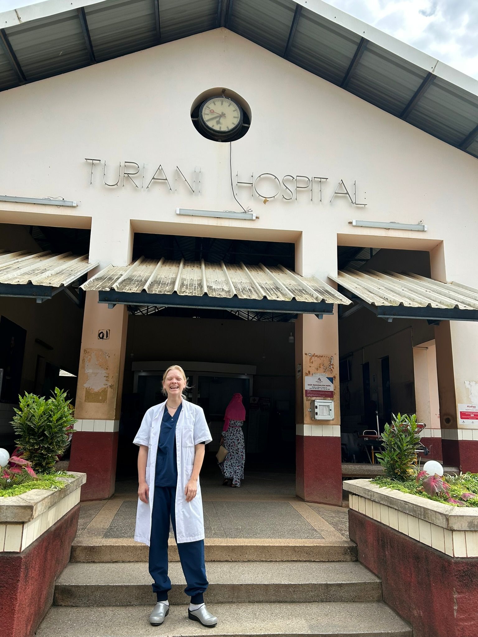 Inzamelactie medische hulpmiddelen Turiani Hospital Tanzania campaign photo, 4 of 7