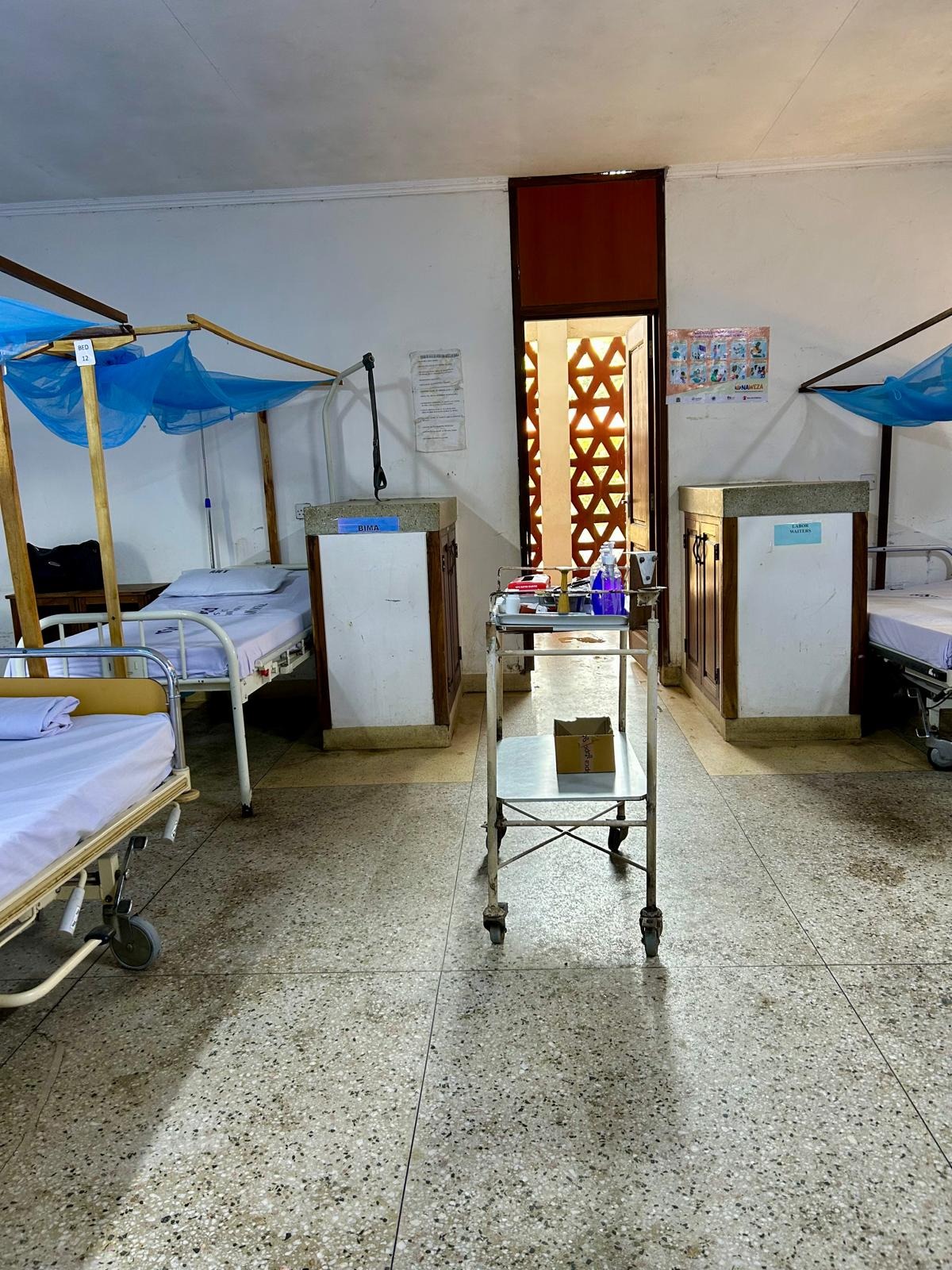 Inzamelactie medische hulpmiddelen Turiani Hospital Tanzania campaign photo, 5 of 7